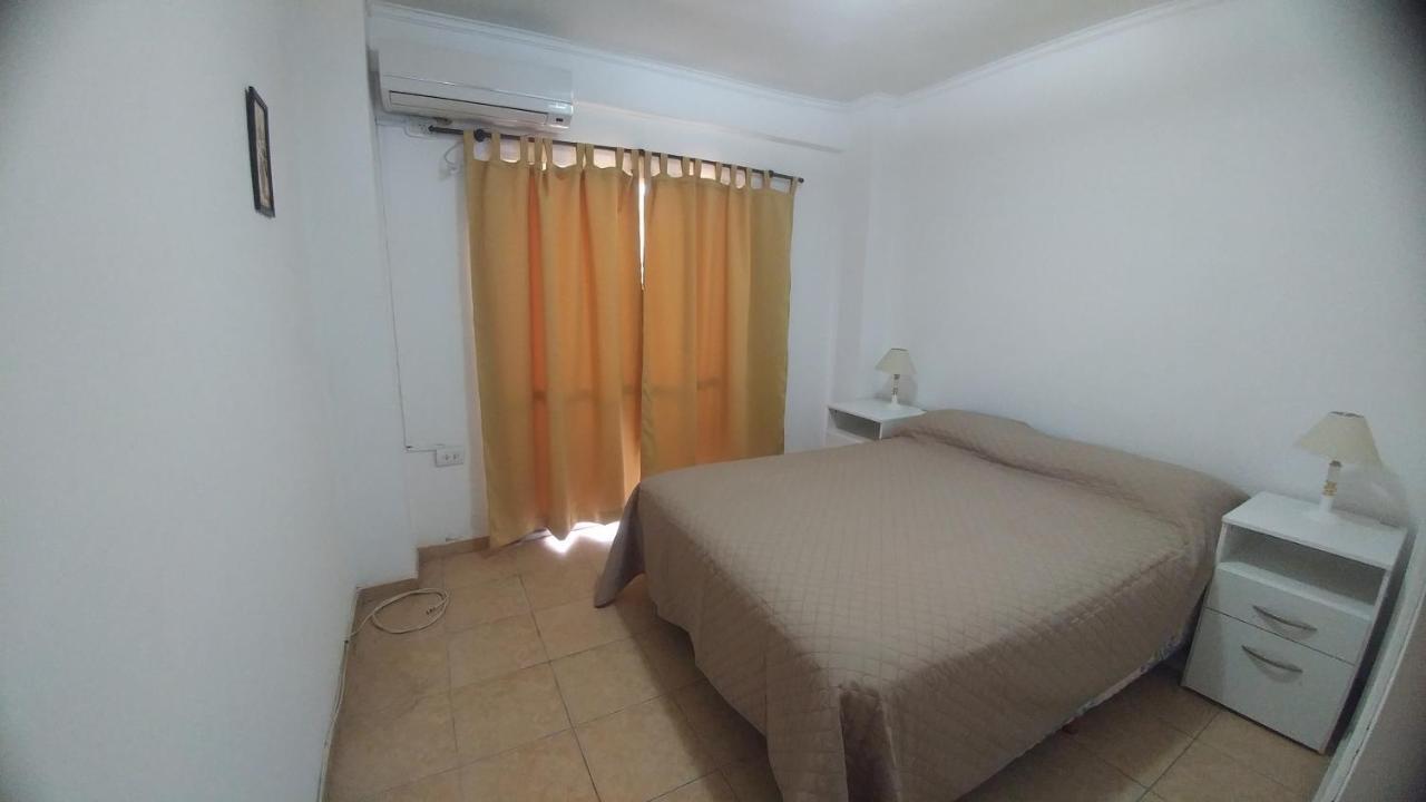 Departamento En Pleno Centro De *